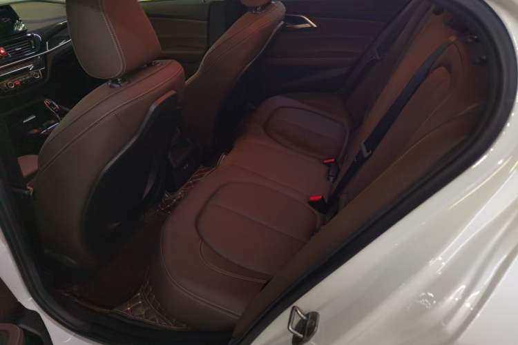 Used BMW 1 Series 2021 Revised 120i M Sport Night Edition Interior 4