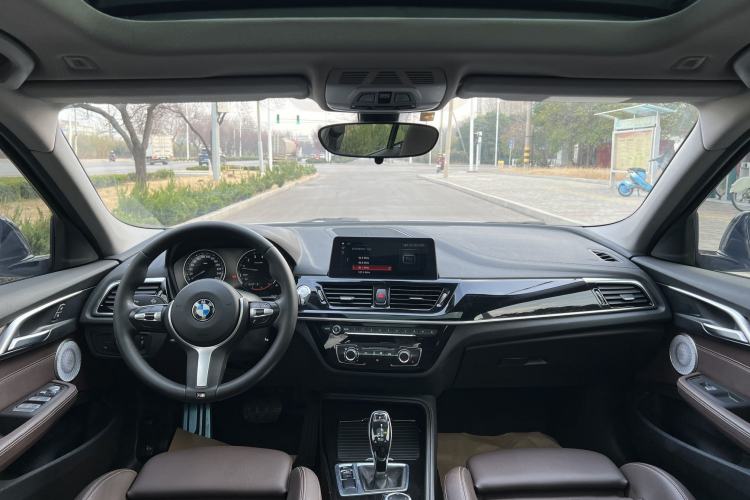 Used BMW 1 Series 2021 125i M Sport Night Edition Interior 4