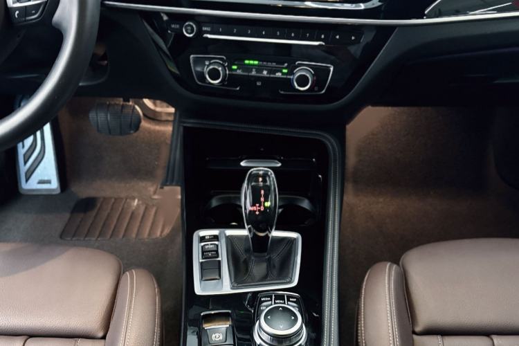 Used BMW 1 Series 2021 125i M Sport Night Edition Interior 4