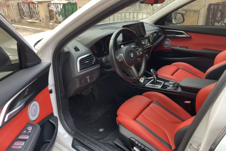 Used BMW 1 Series 2021 Restyled 125i M Sport Night Edition Interior 4