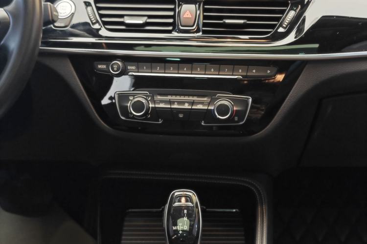 Used BMW 1 Series 2021 Revised 120i M Sport Night Edition Interior 5