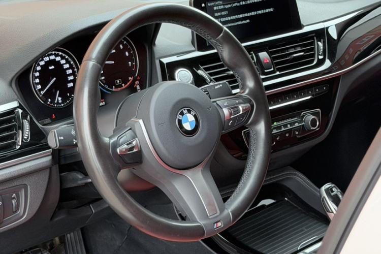 Used BMW 1 Series 2021 125i M Sport Night Edition Interior 5