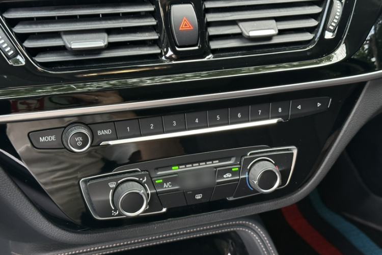 Used BMW 1 Series 2021 125i M Sport Night Edition Interior 5