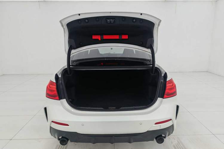 Used BMW 1 Series 2021 125i M Sport Night Edition Interior 5