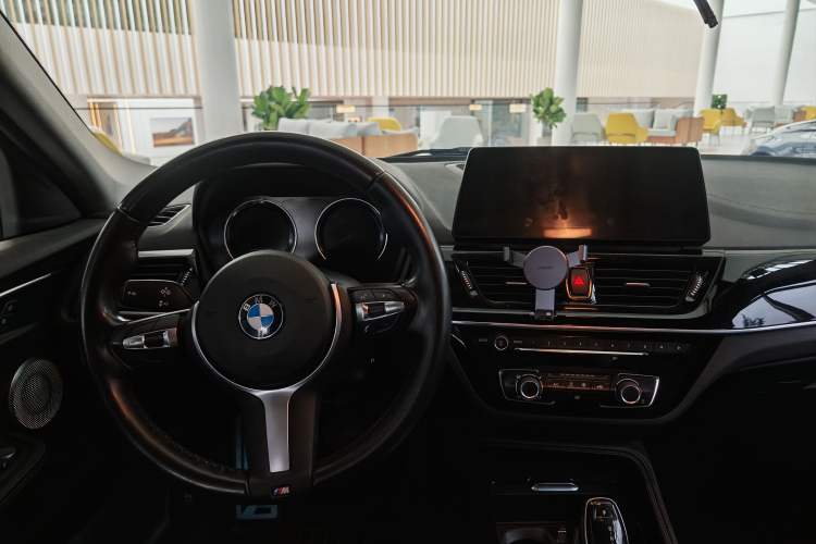 Used BMW 1 Series 2021 Revised 120i M Sport Night Edition Interior 5