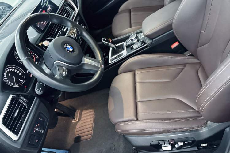 Used BMW 1 Series 2021 125i M Sport Night Edition Interior 6