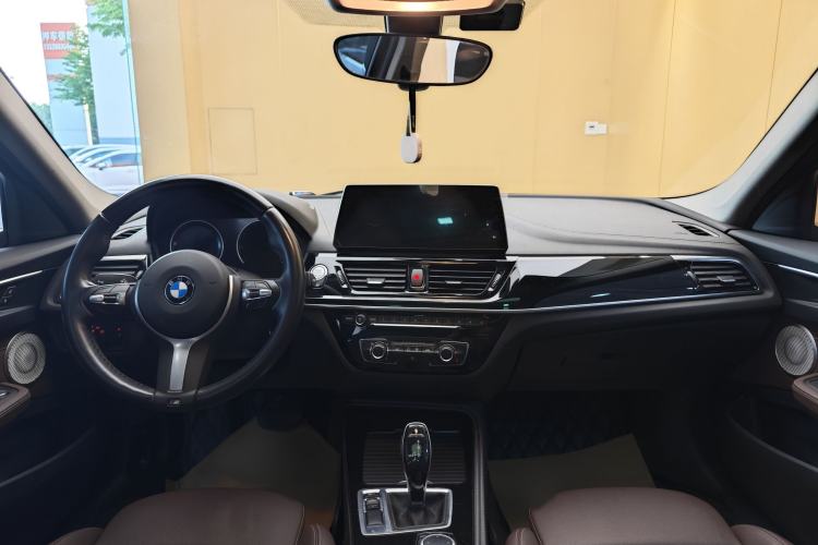 Used BMW 1 Series 2021 Revised 120i M Sport Night Edition Interior 6
