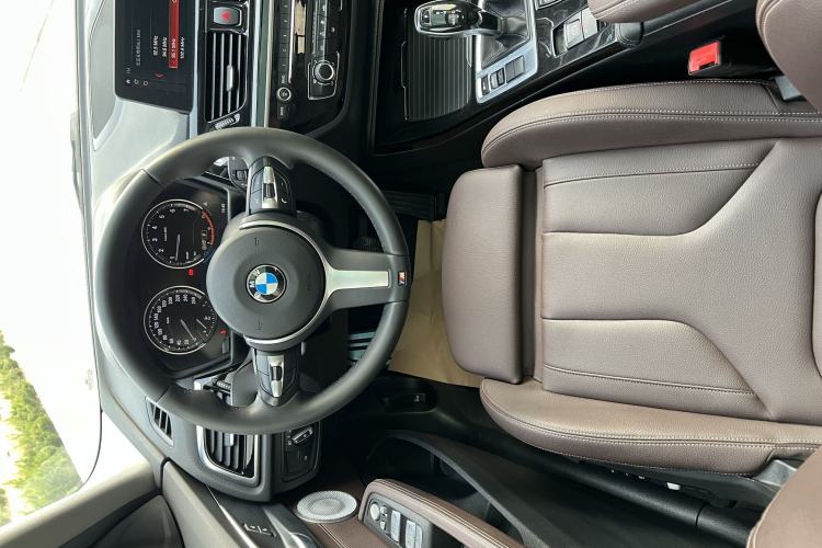 Used BMW 1 Series 2021 125i M Sport Night Edition Interior 6