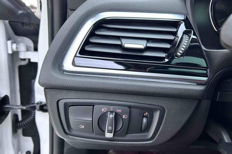 Used BMW 1 Series 2021 Restyled 125i M Sport Night Edition Interior 6