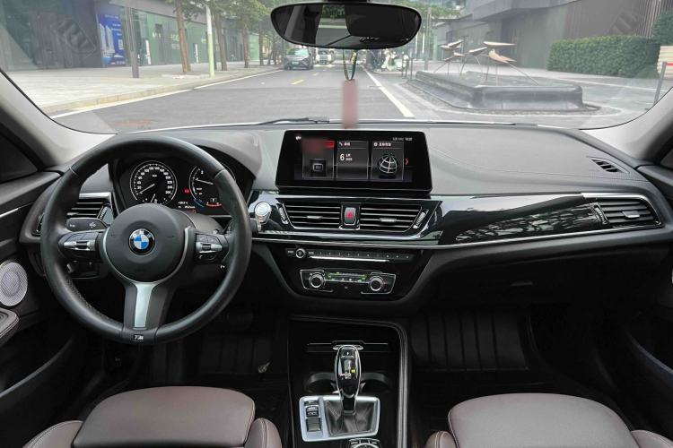 Used BMW 1 Series 2021 Revised 120i M Sport Night Edition Interior 7