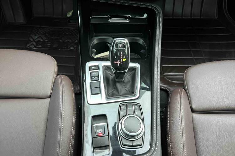 Used BMW 1 Series 2021 Revised 120i M Sport Night Edition Interior 9