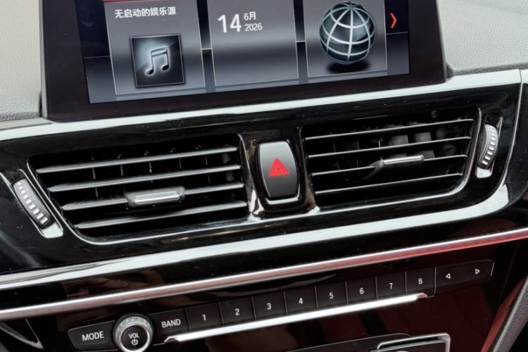 Used BMW 1 Series 2021 125i M Sport Night Edition Interior 9