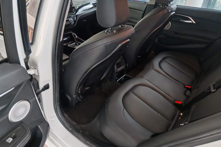 Used BMW 1 Series 2021 Revised 120i M Sport Night Edition Interior 9