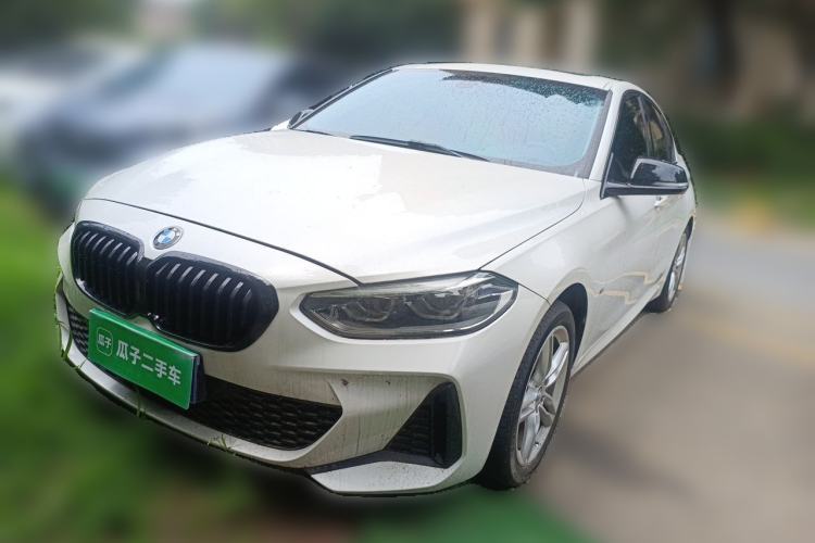 Used BMW 1 Series 2021 120i M Sport Night Edition Guazi used car, China used car export, Used car for sale, Used BMW cars, Cheapest cars for sale