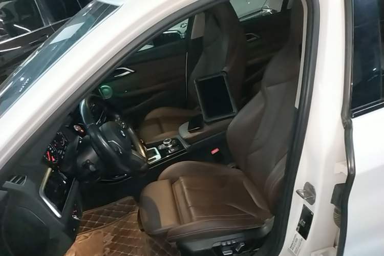 Used BMW 1 Series 2021 125i M Sport Night Edition Left Front Seat