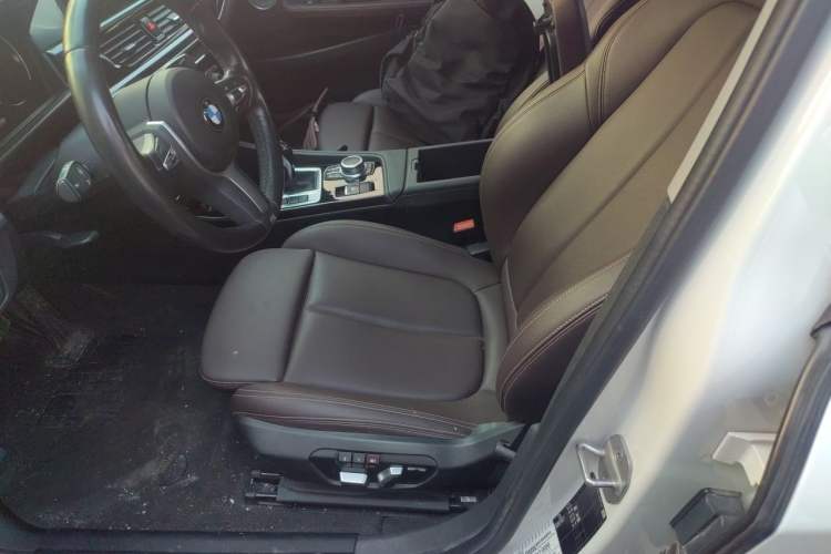 Used BMW 1 Series 2021 120i M Sport Night Edition Left Front Seat