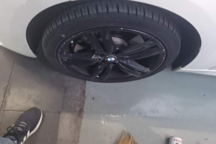 Used BMW 1 Series 2021 Restyled 125i M Sport Night Edition Left Front Wheel Hub