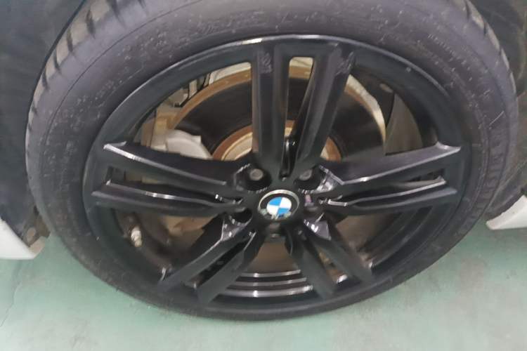 Used BMW 1 Series 2021 125i M Sport Night Edition Left Front Wheel Hub
