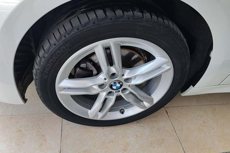 Used BMW 1 Series 2021 Revised 120i M Sport Night Edition Left Front Wheel Hub