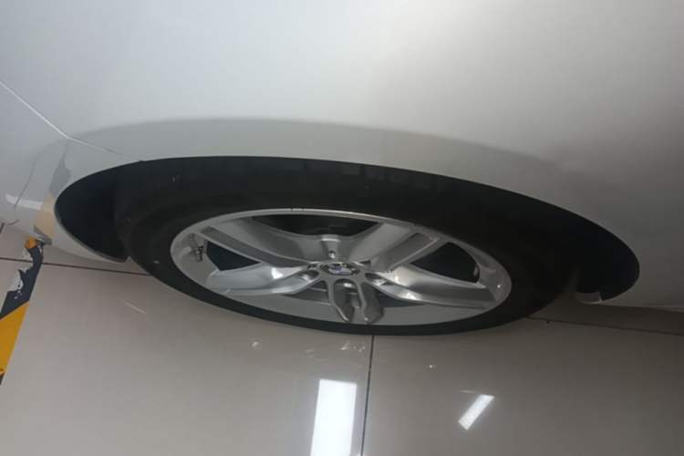 Used BMW 1 Series 2021 Revised 120i M Sport Night Edition Left Front Wheel Hub