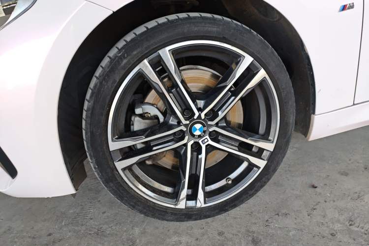 Used BMW 1 Series 2021 Restyled 125i M Sport Night Edition Left Front Wheel Hub