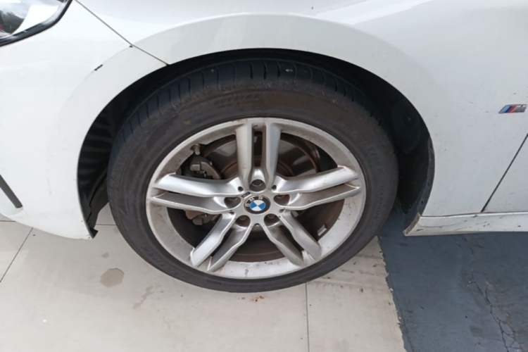 Used BMW 1 Series 2021 Revised 120i M Sport Night Edition Left Front Wheel Hub