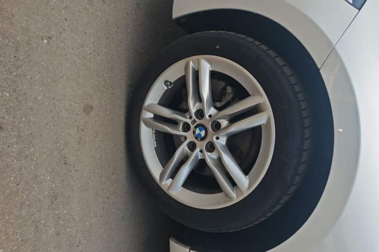Used BMW 1 Series 2021 120i M Sport Night Edition Left Front Wheel Hub
