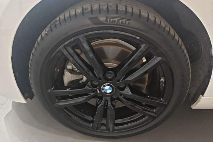 Used BMW 1 Series 2021 Restyled 125i M Sport Night Edition Left Front Wheel Hub