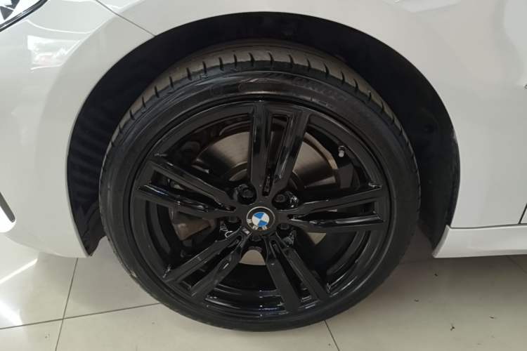 Used BMW 1 Series 2021 Restyled 125i M Sport Night Edition Left Front Wheel Hub