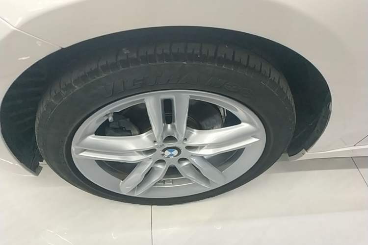 Used BMW 1 Series 2021 120i M Sport Night Edition Left Front Wheel Hub