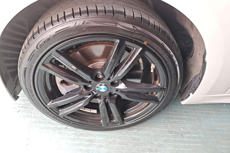 Used BMW 1 Series 2021 Restyled 125i M Sport Night Edition Left Front Wheel Hub
