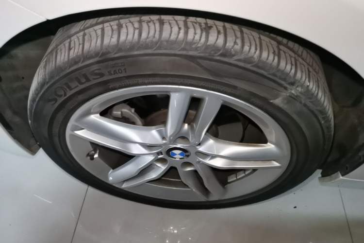 Used BMW 1 Series 2021 120i M Sport Night Edition Left Front Wheel Hub