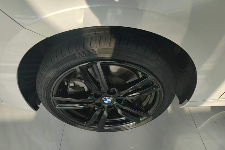 Used BMW 1 Series 2021 Restyled 125i M Sport Night Edition Left Front Wheel Hub