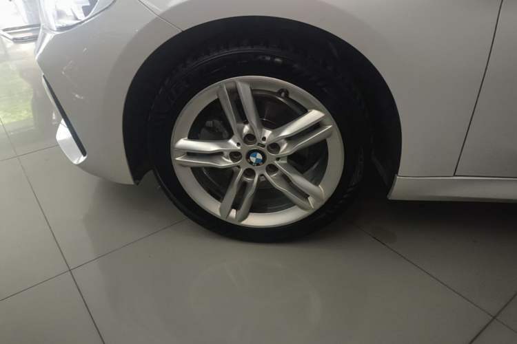 Used BMW 1 Series 2021 Revised 120i M Sport Edition Left Front Wheel Hub