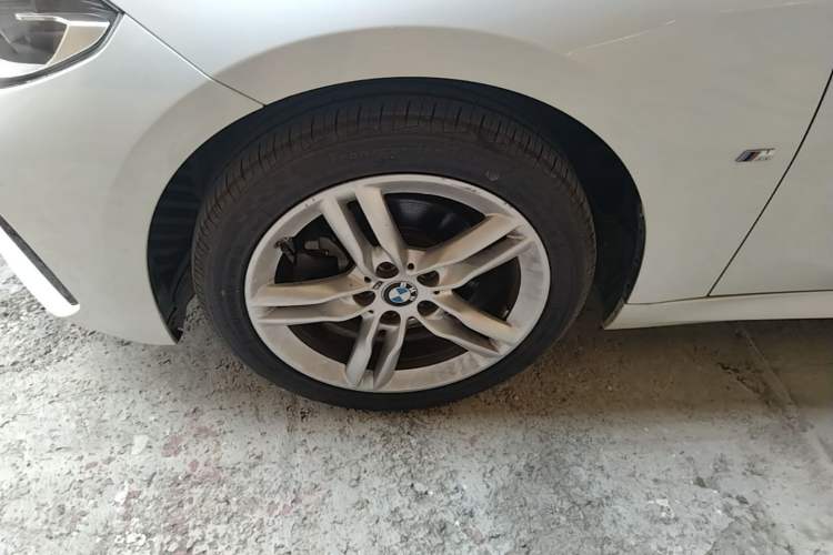 Used BMW 1 Series 2021 Revised 120i M Sport Night Edition Left Front Wheel Hub