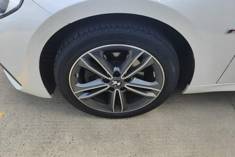 Used BMW 1 Series 2021 Revised 120i M Sport Edition Left Front Wheel Hub