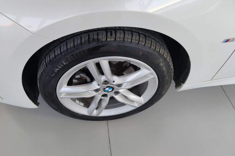 Used BMW 1 Series 2021 120i M Sport Night Edition Left Front Wheel Hub