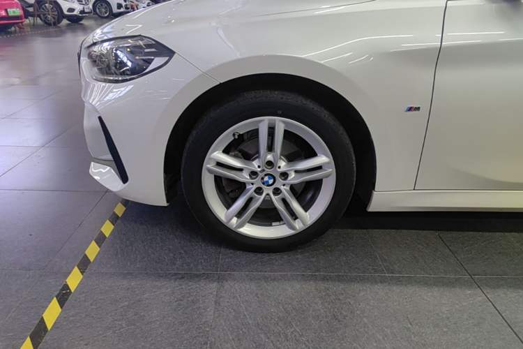 Used BMW 1 Series 2021 120i M Sport Night Edition Left Front Wheel Hub