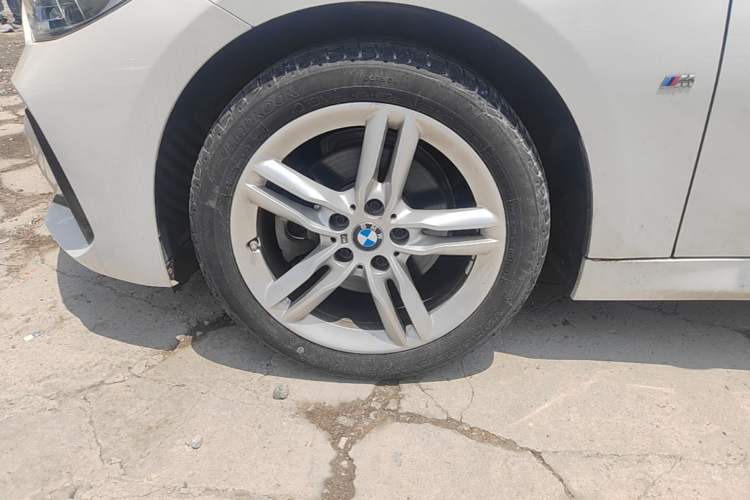 Used BMW 1 Series 2021 120i M Sport Night Edition Left Front Wheel Hub