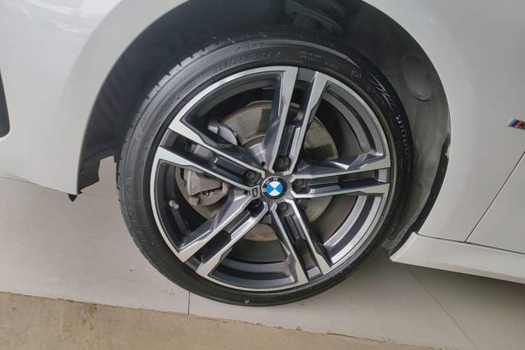 Used BMW 1 Series 2021 Restyled 125i M Sport Night Edition Left Front Wheel Hub