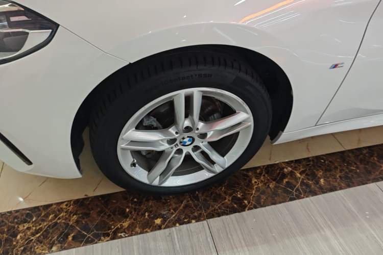 Used BMW 1 Series 2021 Revised 120i M Sport Night Edition Left Front Wheel Hub