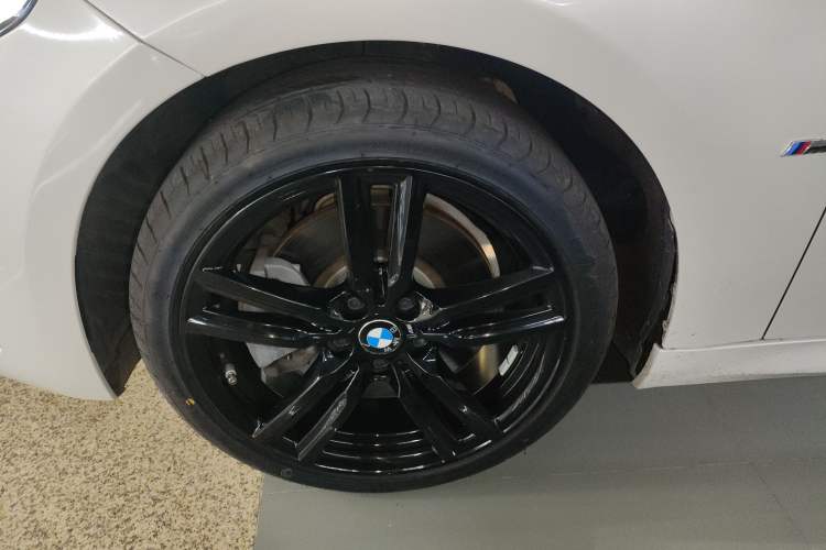 Used BMW 1 Series 2021 125i M Sport Night Edition Left Front Wheel Hub
