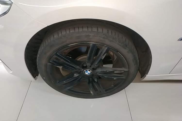 Used BMW 1 Series 2021 125i M Sport Night Edition Left Front Wheel Hub