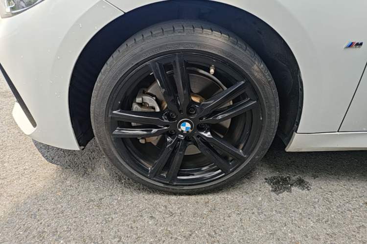 Used BMW 1 Series 2021 125i M Sport Night Edition Left Front Wheel Hub
