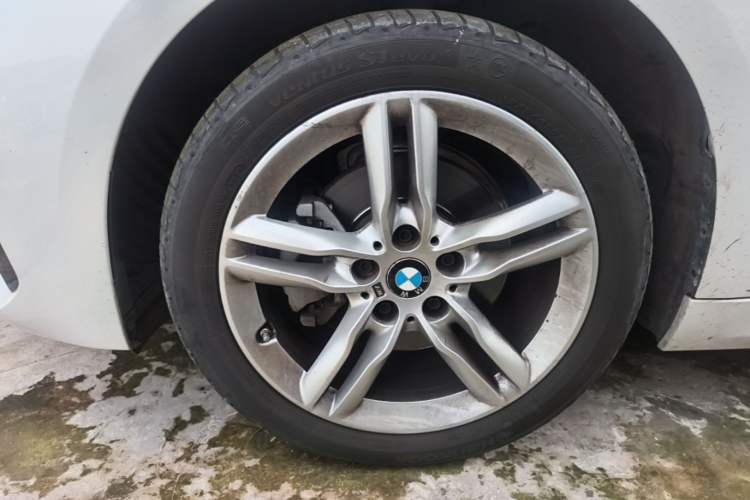 Used BMW 1 Series 2021 120i M Sport Night Edition Left Front Wheel Hub