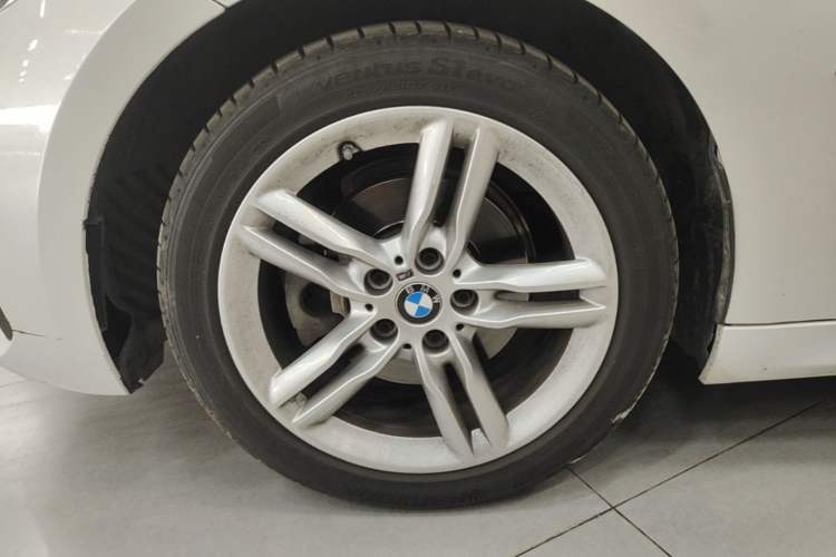 Used BMW 1 Series 2021 120i M Sport Night Edition Left Front Wheel Hub