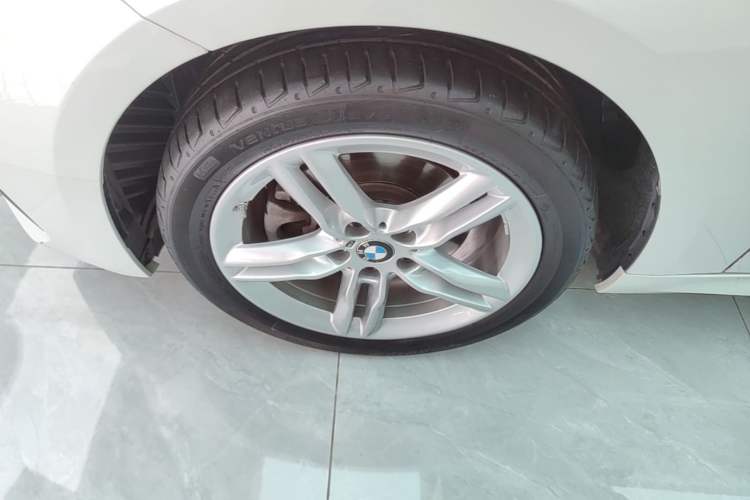 Used BMW 1 Series 2021 120i M Sport Night Edition Left Front Wheel Hub