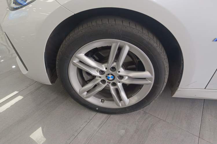 Used BMW 1 Series 2021 Revised 120i M Sport Night Edition Left Front Wheel Hub