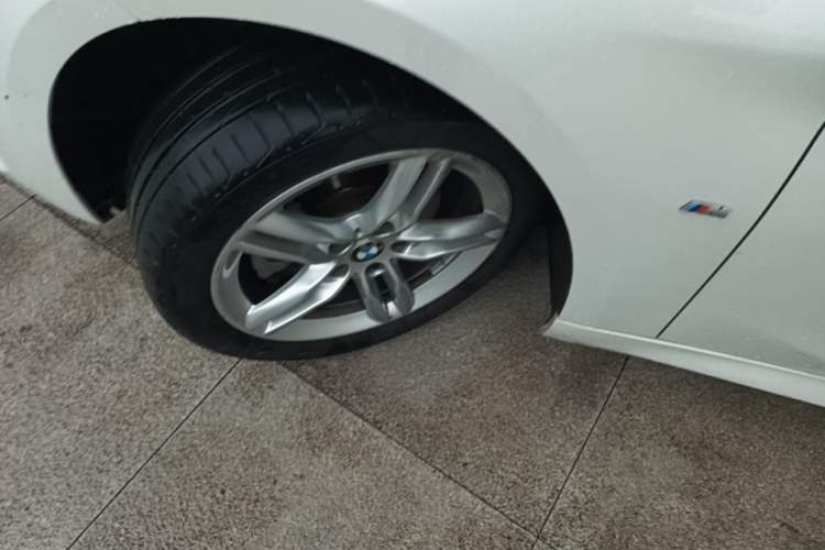 Used BMW 1 Series 2021 120i M Sport Night Edition Left Front Wheel Hub