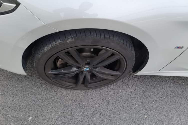 Used BMW 1 Series 2021 Restyled 125i M Sport Night Edition Left Front Wheel Hub